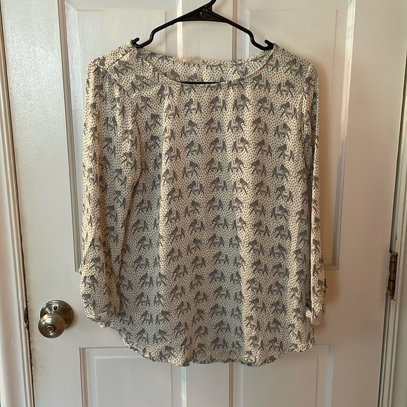 41 Hawthorn elephant print 3/4 sleeve sheer blouse - Picture 2 of 6